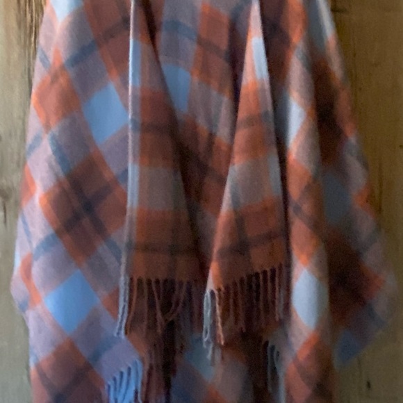 Soft Surroundings Checkmate Poncho Blue
Rust Plaid One Size Fringe Detail - Picture 4 of 8